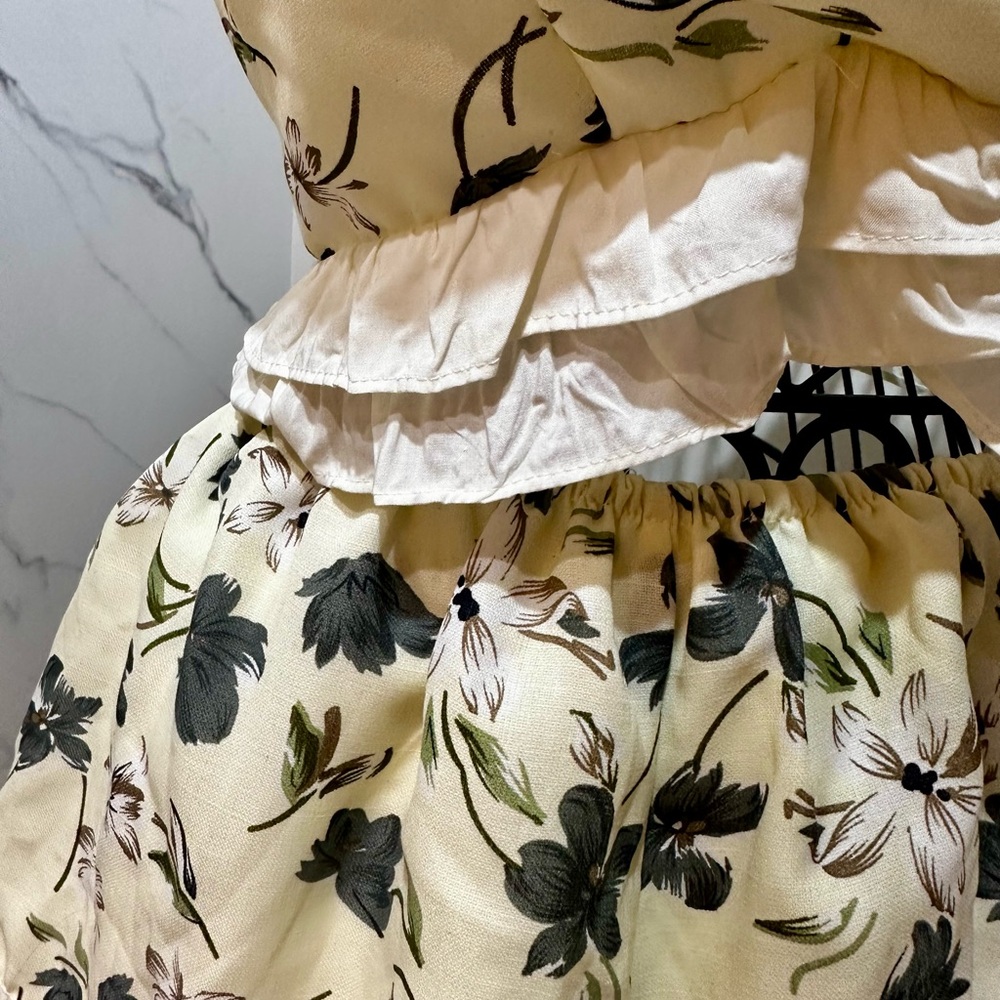 Floral Two Piece Ruffle set - Picture 3 of 6